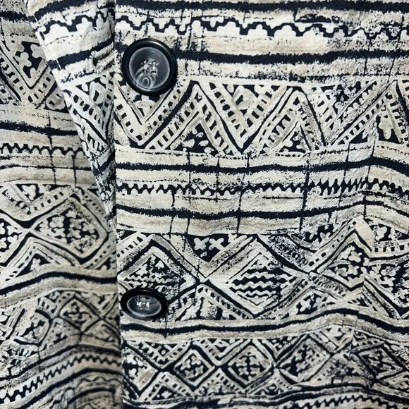 Jones New York Vintage 100% Silk Black and Tan Jacket Size 4P, Aztec, Classy - Picture 5 of 9